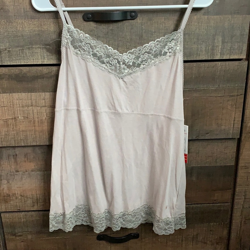 Lace cami/tank top